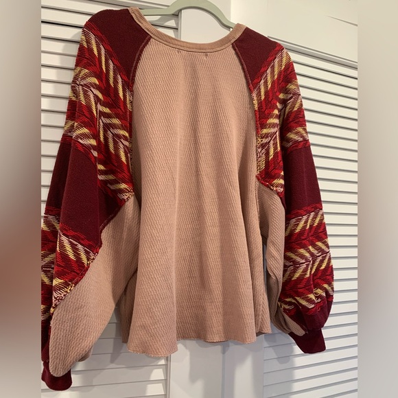 We The Free Bohemian oversized Aztec thermal wide arm embroidered top size Small - Picture 8 of 8